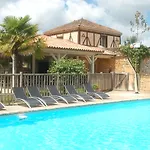 De Castel - Piscine Chauffee