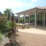 De Castel - Piscine Chauffee סרלה-לה קנדה