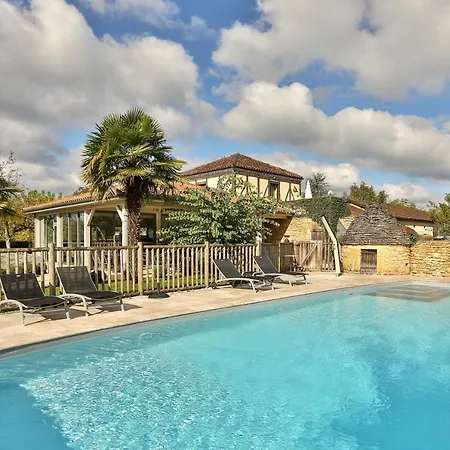 Hotel De Castel - Piscine Chauffee