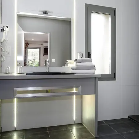 Hotel De Castel - Piscine Chauffee Sarlat-la-Canéda