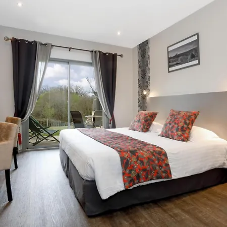 Hotel De Castel - Piscine Chauffee 3*