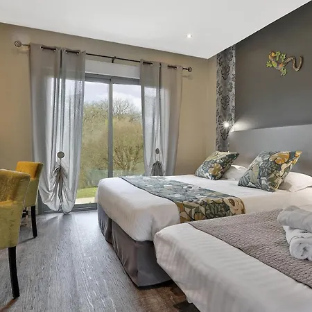 Hotel De Castel - Piscine Chauffee 3*