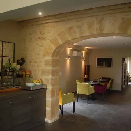 De Castel - Piscine Chauffee Hotel 3*