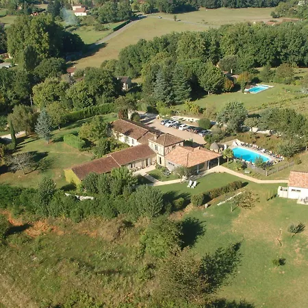 De Castel - Piscine Chauffee 3*
