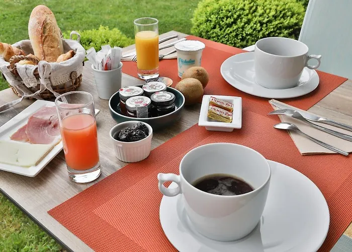 De Castel - Piscine Chauffee 사흘라 라 카네다