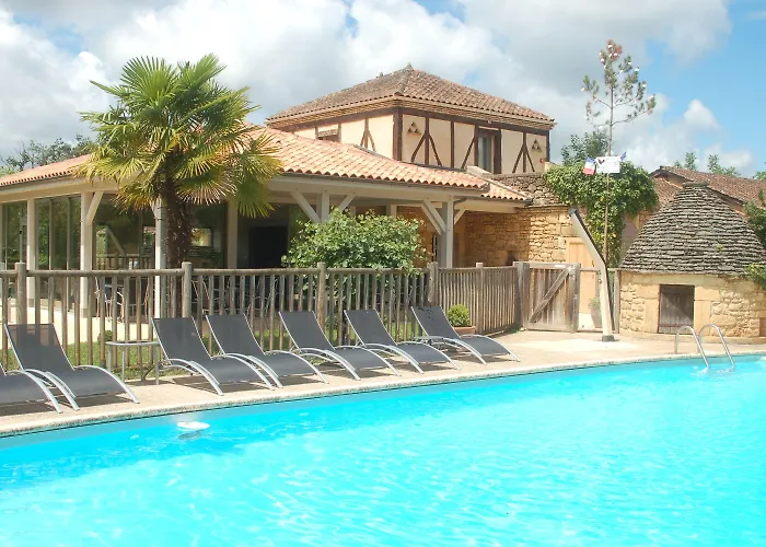 De Castel - Piscine Chauffee