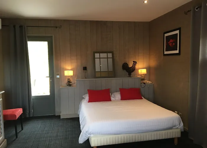 De Castel - Piscine Chauffee 3*