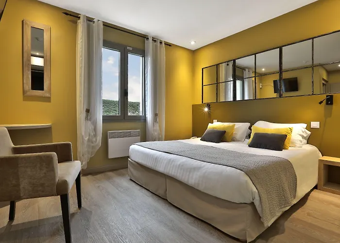 De Castel - Piscine Chauffee 3* 사흘라 라 카네다