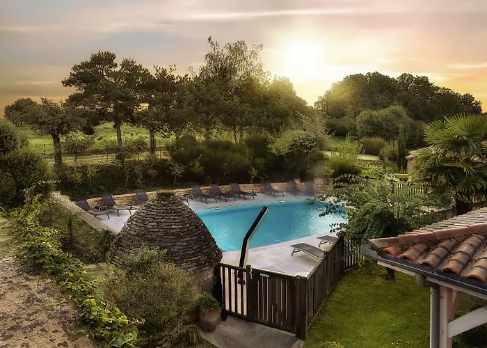 De Castel - Piscine Chauffee 3* サルラ・ラ・カネダ