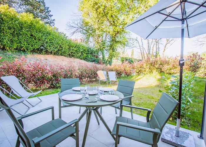 De Castel - Piscine Chauffee 3* 사흘라 라 카네다